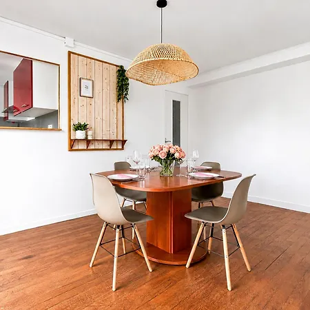 Moderne, Lumineux Et Parking Sur Place Lejlighed *