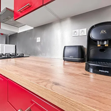 Lejlighed Moderne, Lumineux Et Parking Sur Place *